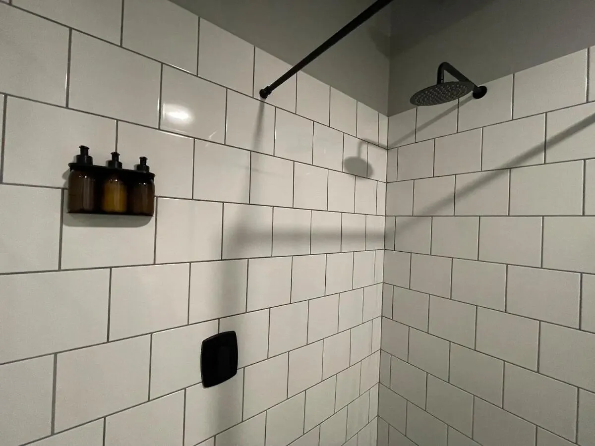 Black Brick Foreshore Studio Apartment Κέιπ Τάουν Νότια Αφρική